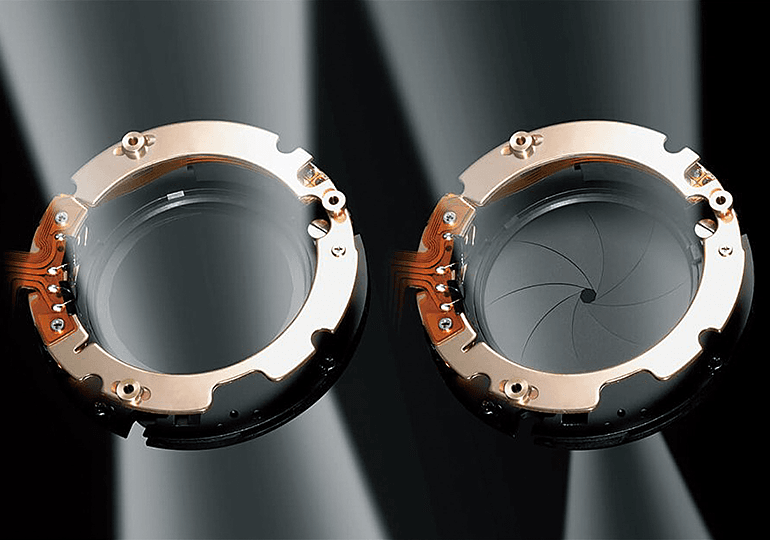 RF5.2mm f/2.8L